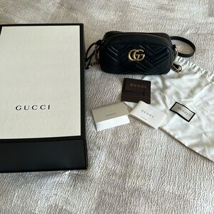 GG Marmont Small Shoulder Bag Black